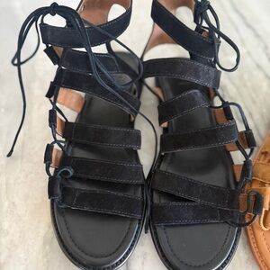 FRYE Women's Black Strappy Sandals SIZE 9